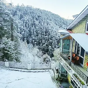 Villa Whispering Pines India