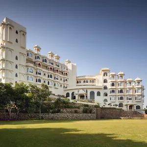 4* Hotel Bhairavgarh Palace